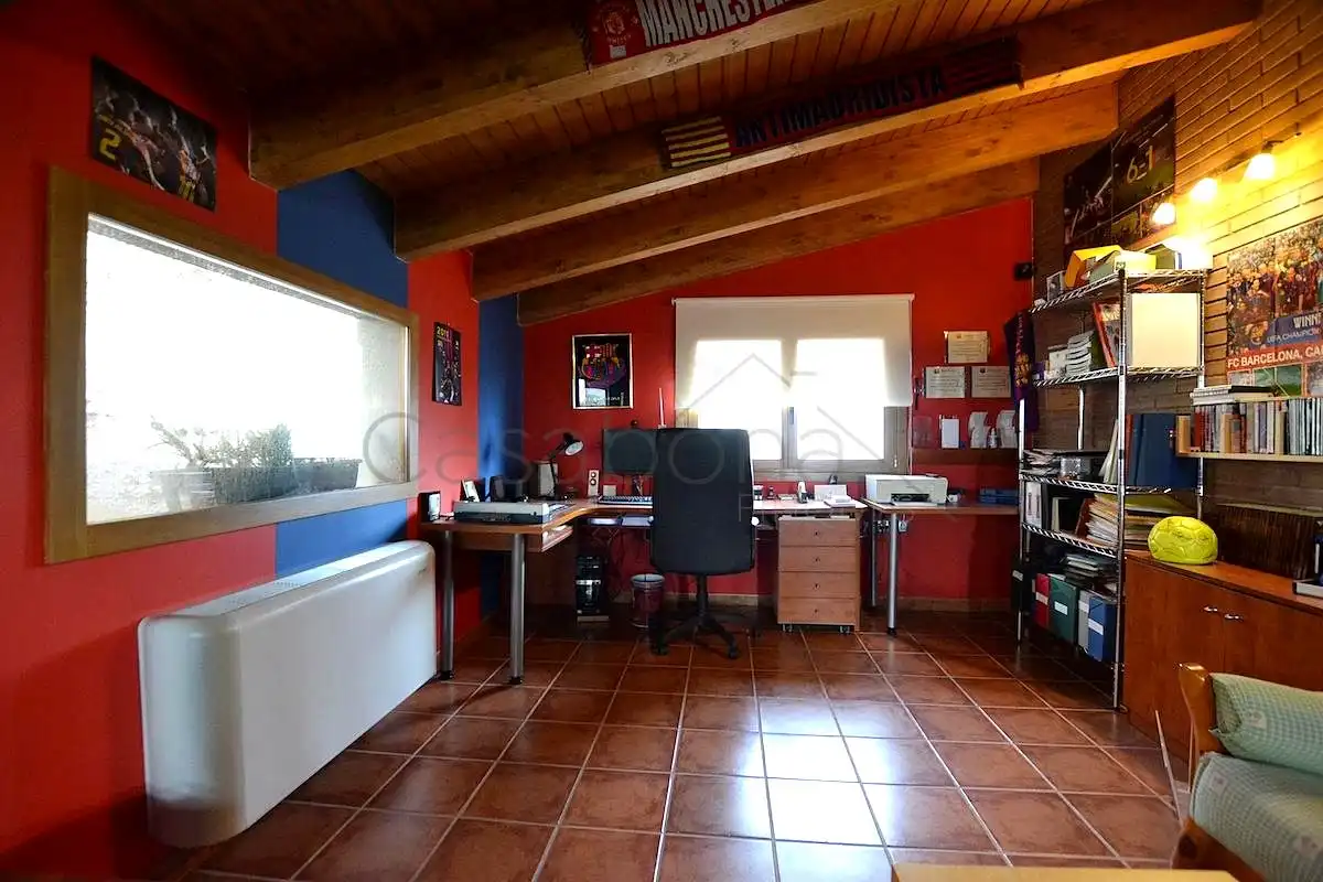 Casa o chalet en venta en Olost con Jardín privado, Terraza y Piscina