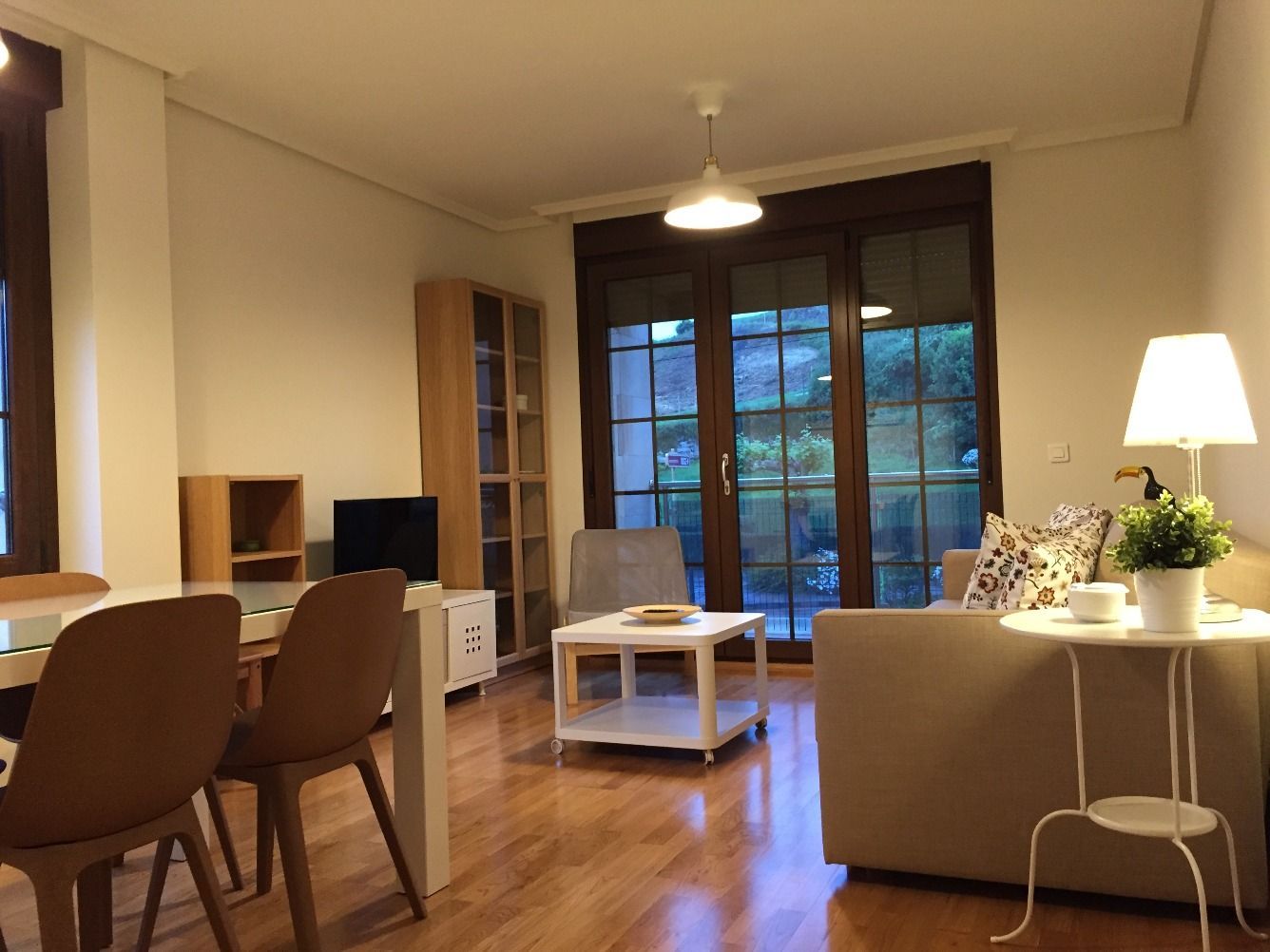 Living room of Flat to rent in Comillas (Cantabria)  with Heating, Parquet flooring and Terrace