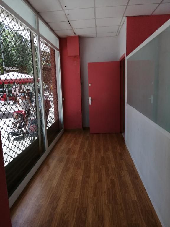 Premises to rent in Carrer Bonaventura Calopa