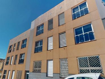 Piso con ascensor en venta en Calle JUDAS TADEO