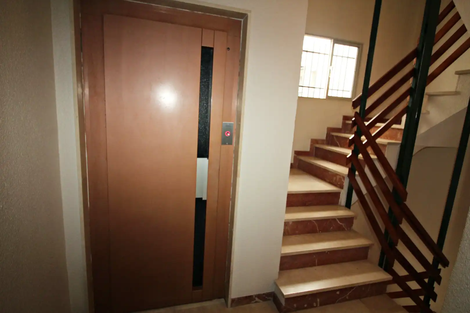 Piso en venta en Huelva con Amueblado y Balcón