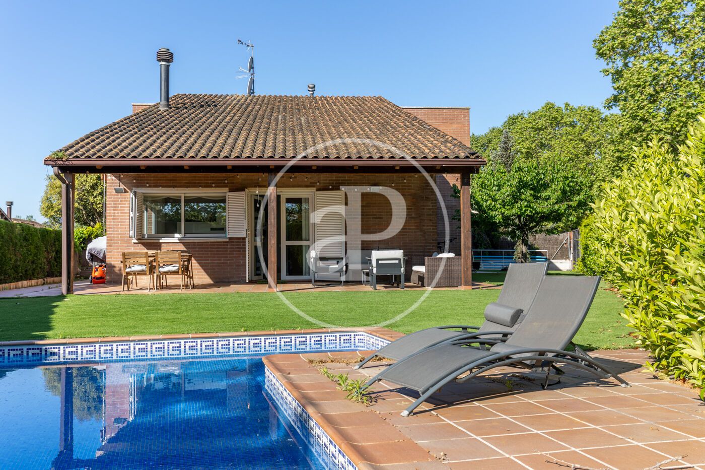 Jardí de Casa o xalet en venda en Sant Cugat del Vallès amb Aire condicionat, Calefacció i Jardí privat