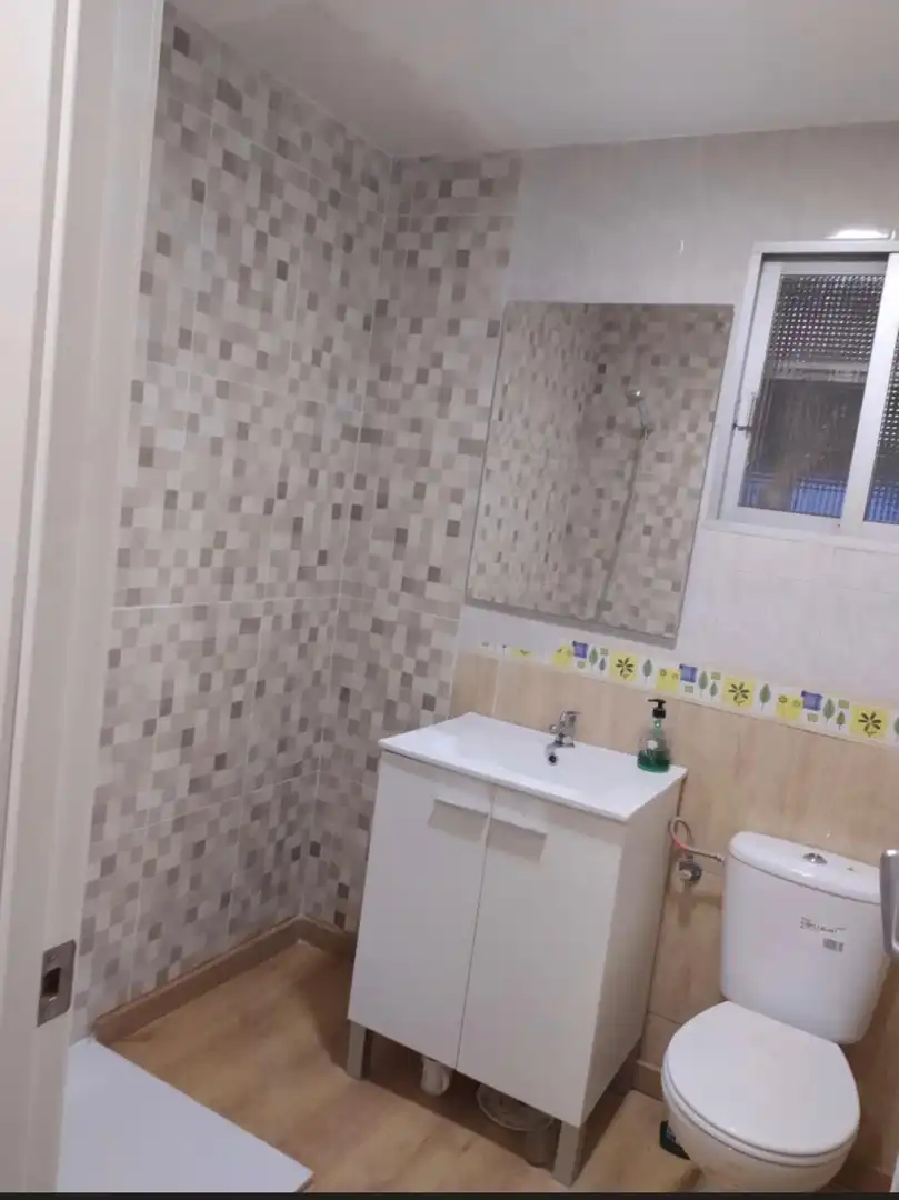 Bany de Pis en venda en Córdoba amb Aire condicionat i Parquet