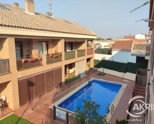 Swimming pool of Duplex for sale in Olías del Rey  with Terrace