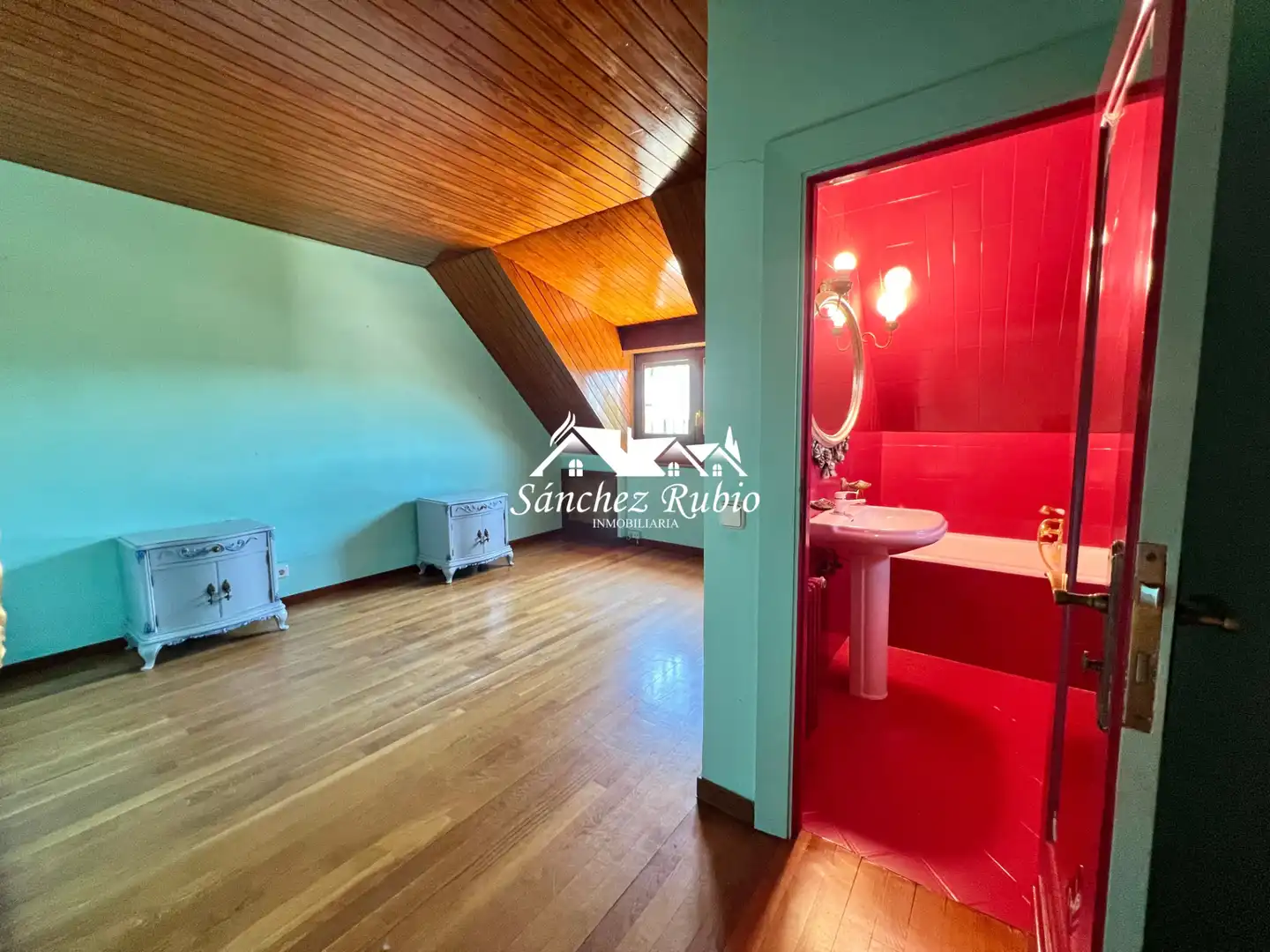 Bedroom of Houses for sale in Torrelodones  with Heating, Private garden and Parquet flooring