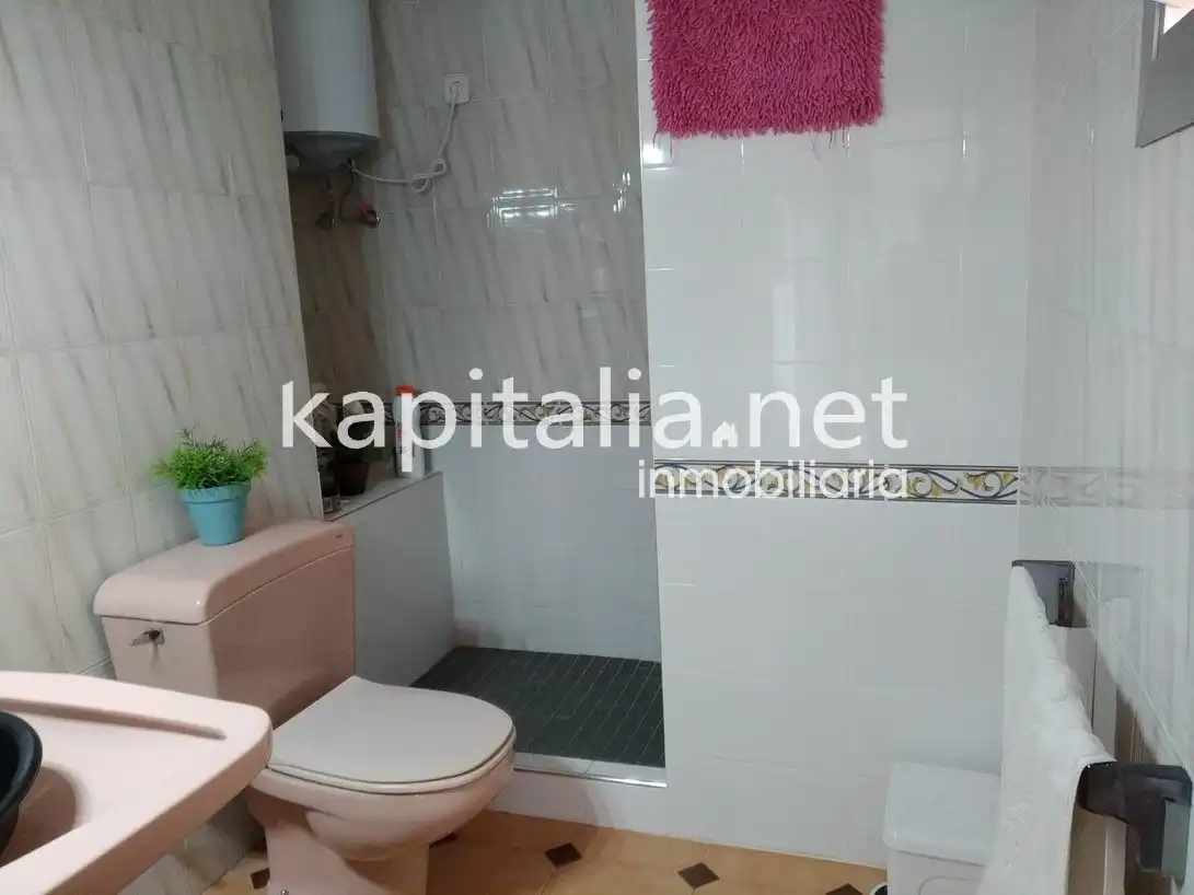 Bany de Casa o xalet en venda en Montesa amb Aire condicionat, Terrassa i Traster