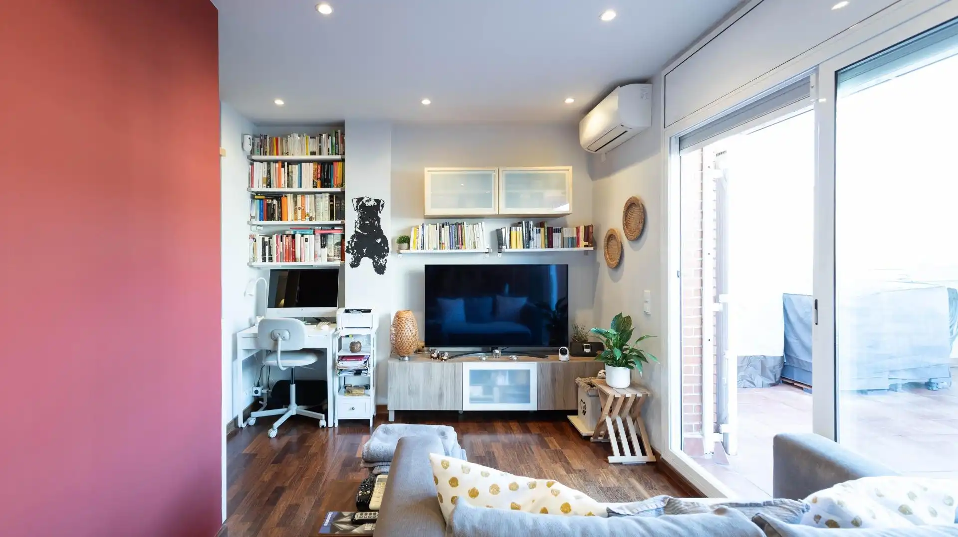 Living room of Attic for sale in Barcelona  with Air Conditioner, Parquet flooring and Terrace