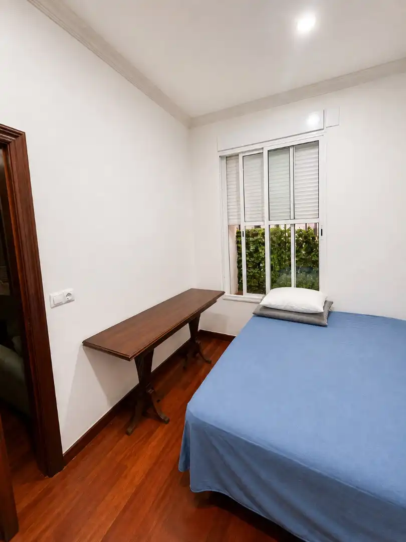 Habitación de Piso en venta en Sevilla con Aire acondicionado, Calefacción y Trastero