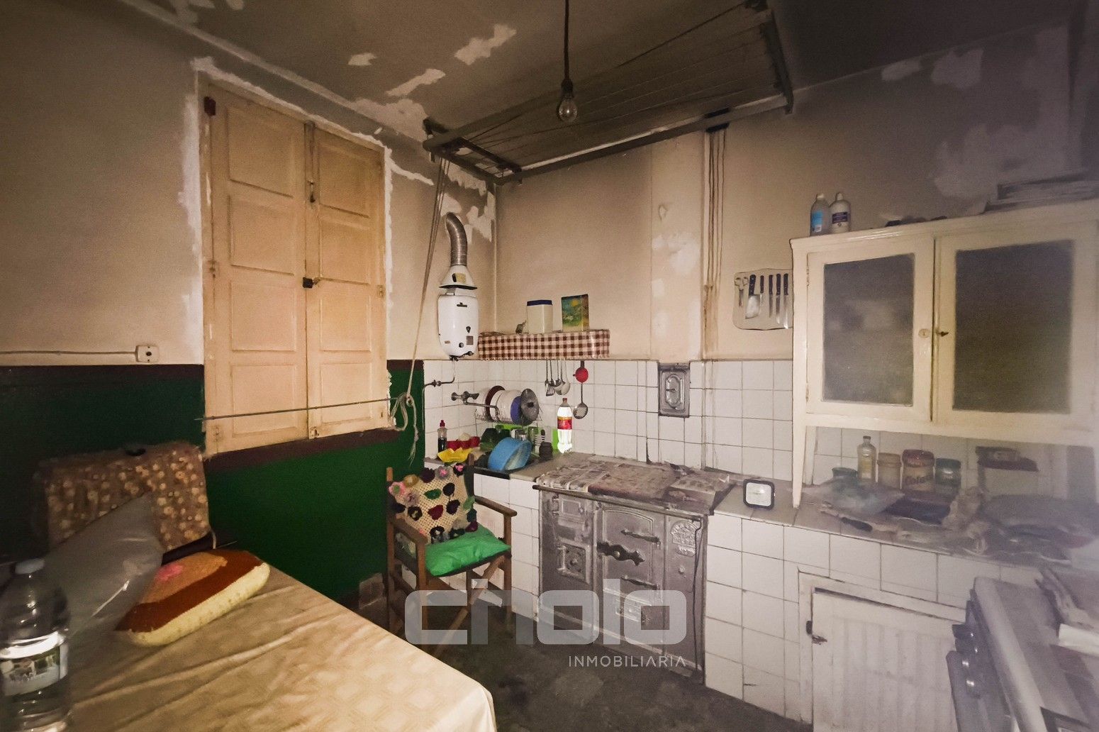 Cuina de Casa adosada en venda en Lugo Capital amb Traster