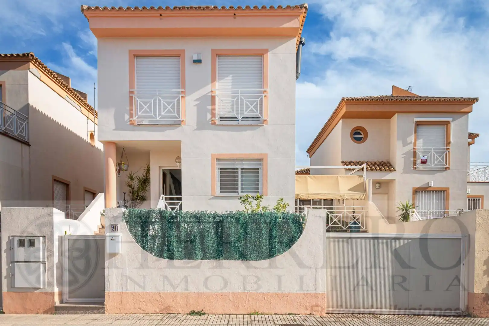 Vista exterior de Casa o chalet en venta en Gandia con Aire acondicionado, Calefacción y Jardín privado