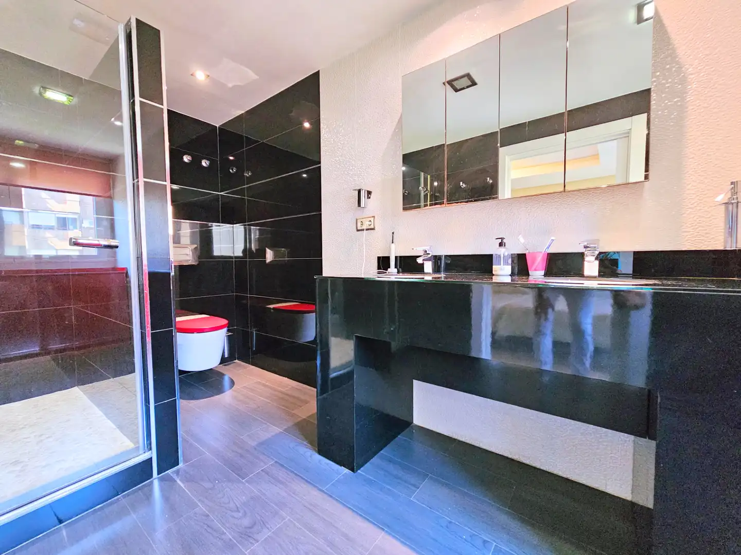 Baño de Piso en venta en Cartagena con Aire acondicionado, Calefacción y Trastero