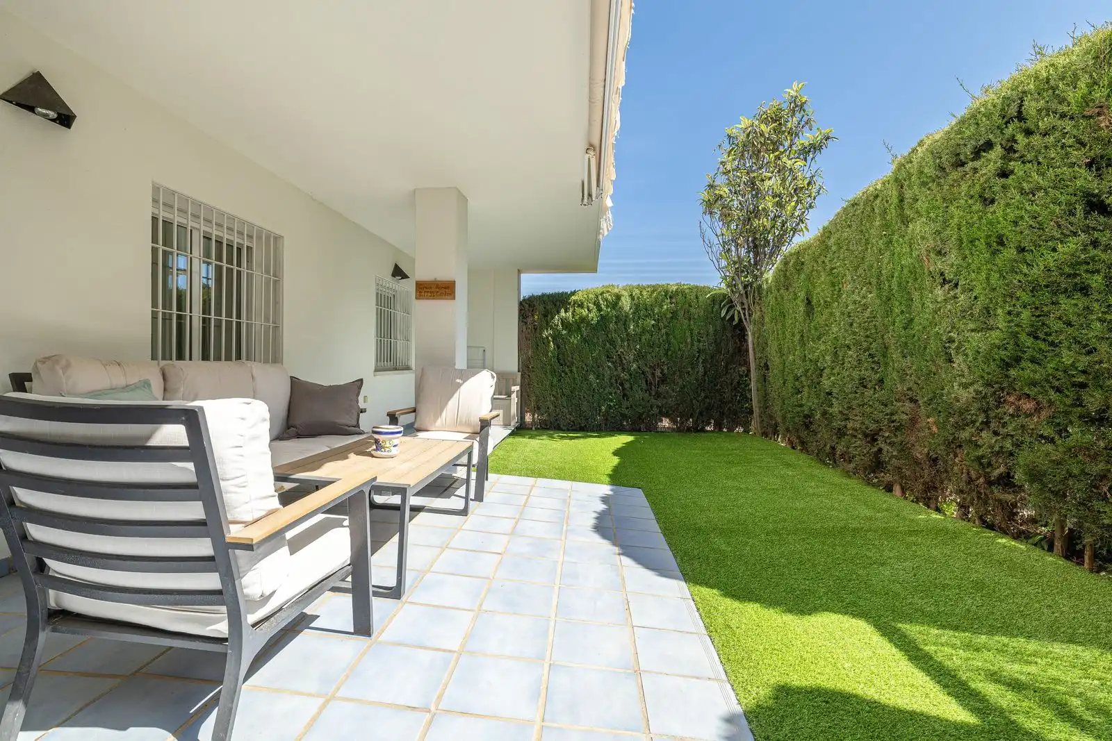 Terrassa de Planta baixa en venda en Marbella amb Aire condicionat, Jardí privat i Terrassa