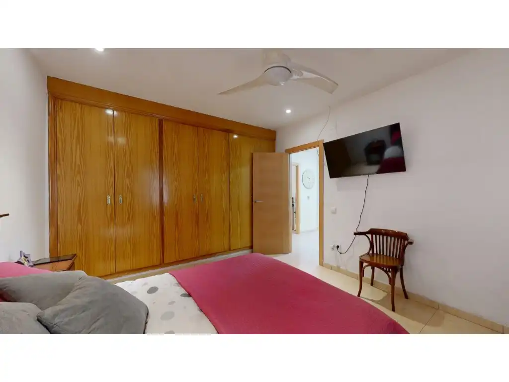 Bedroom of Houses for sale in Burjassot