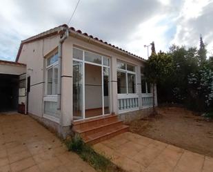 Exterior view of Single-family semi-detached for sale in Mont-roig del Camp