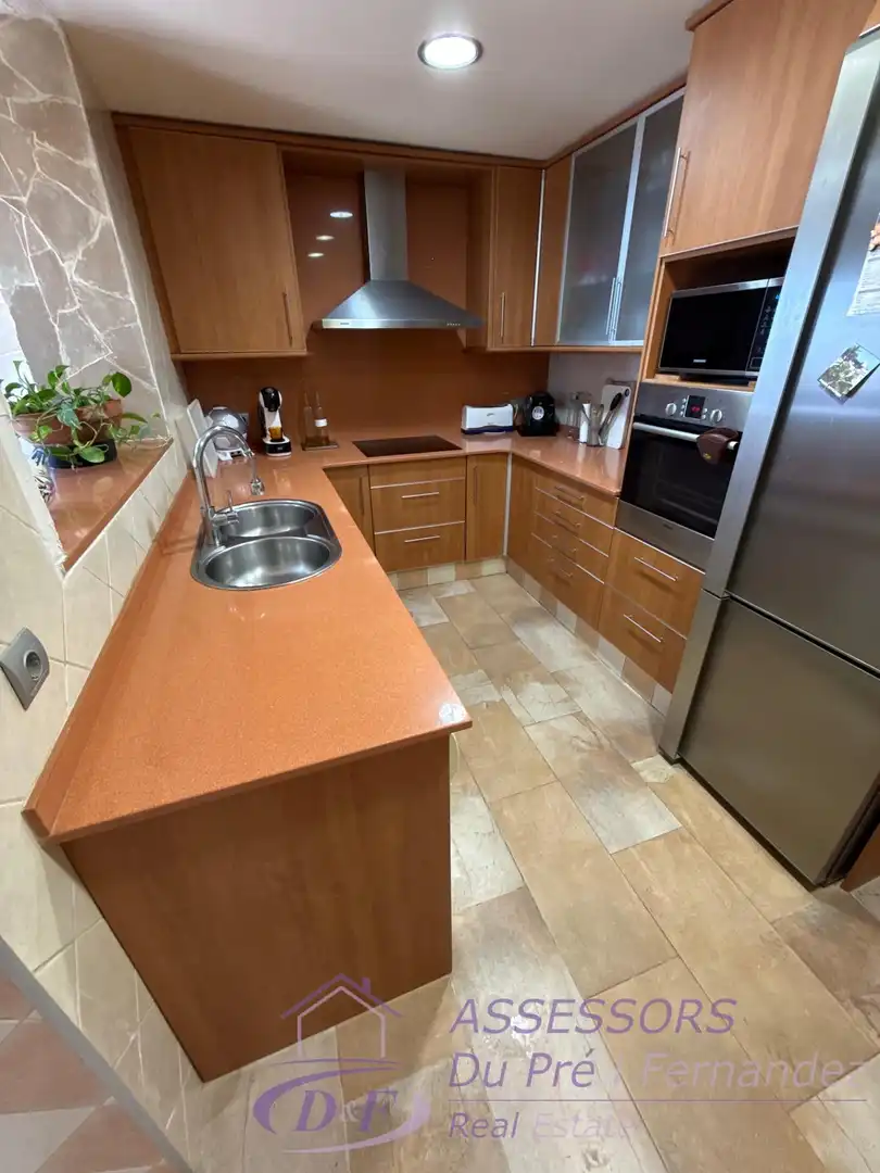 Casa aparellada amb terrassa en venda a Sant Cebrià de Vallalta, imagen 27