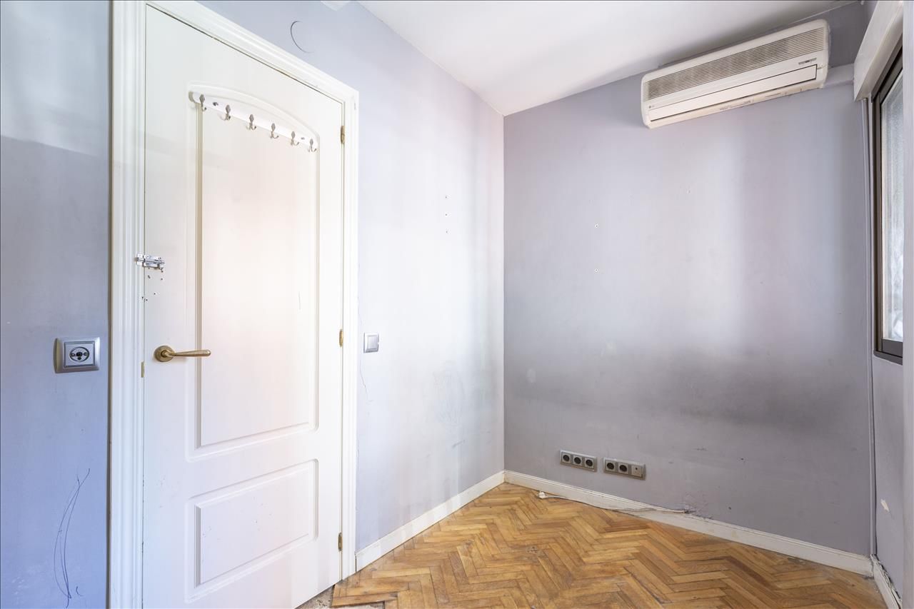 Bedroom of Planta baja for sale in  Madrid Capital  with Terrace