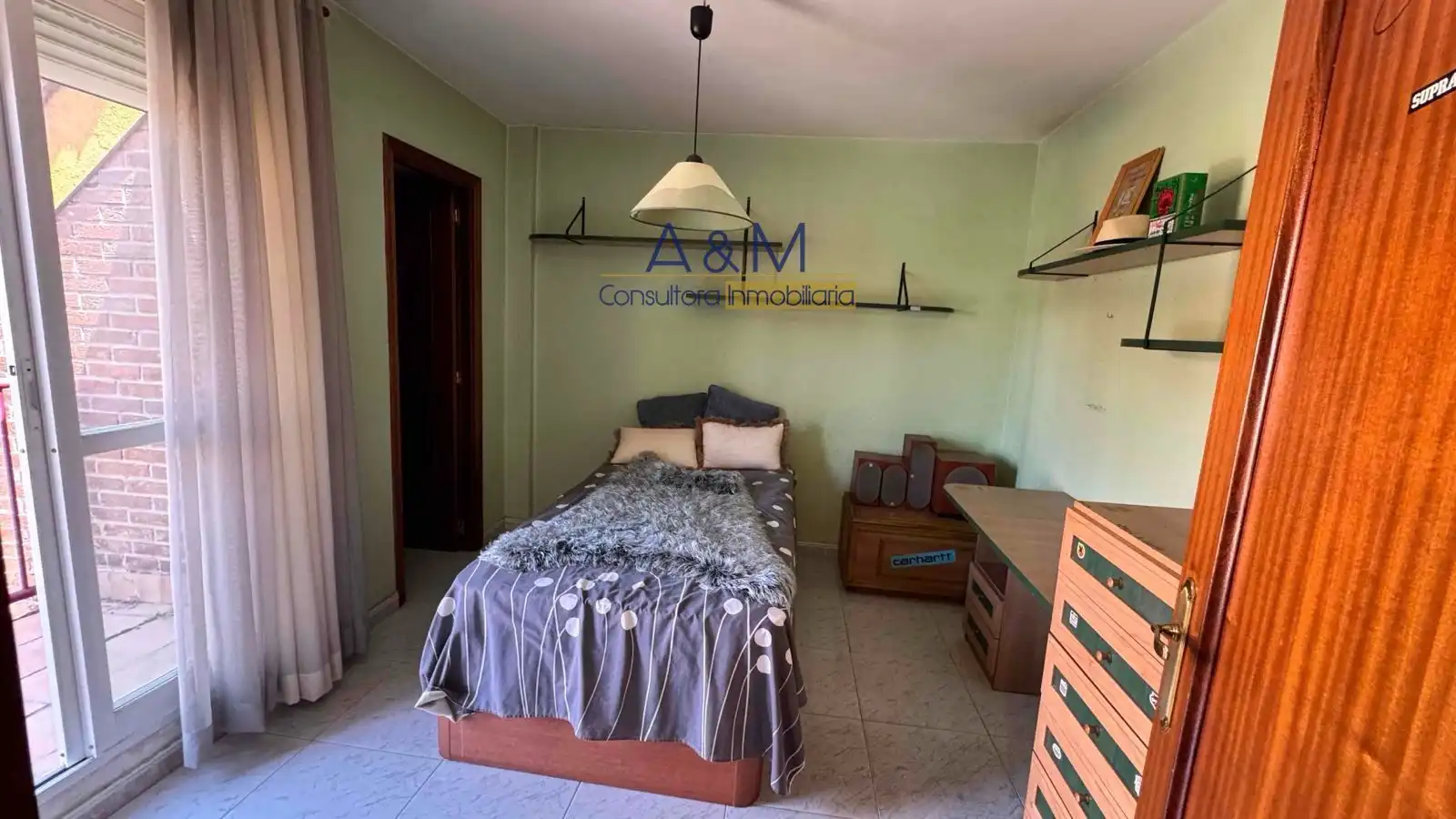 Habitación de Casa adosada en venta en Cistérniga con Calefacción, Jardín privado y Terraza