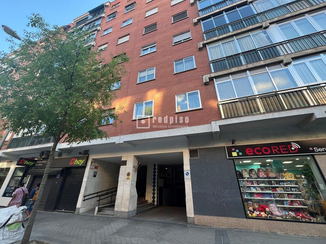 Exterior view of Garage for sale in  Madrid Capital