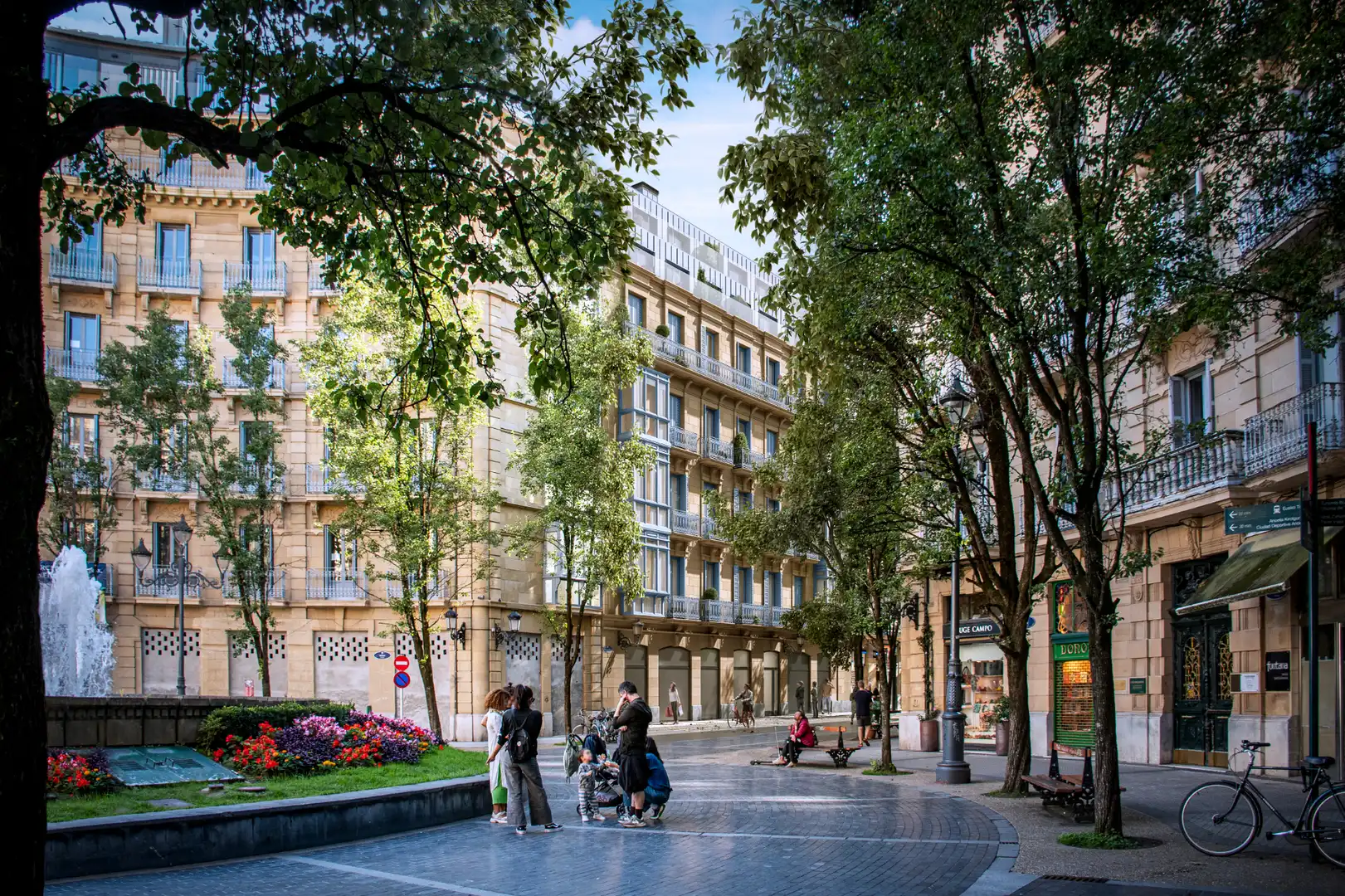 Apartments for sale in Alfonso VIII Kalea, 3, Área Romántica