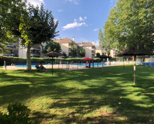 Piscina de Pis de lloguer en Collado Villalba amb Aire condicionat i Terrassa