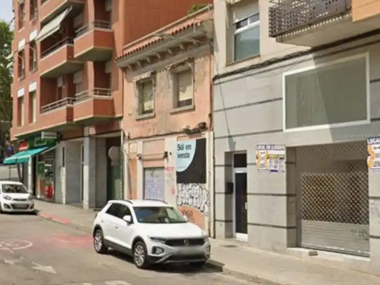 Vista exterior de Residencial en venta en Sabadell