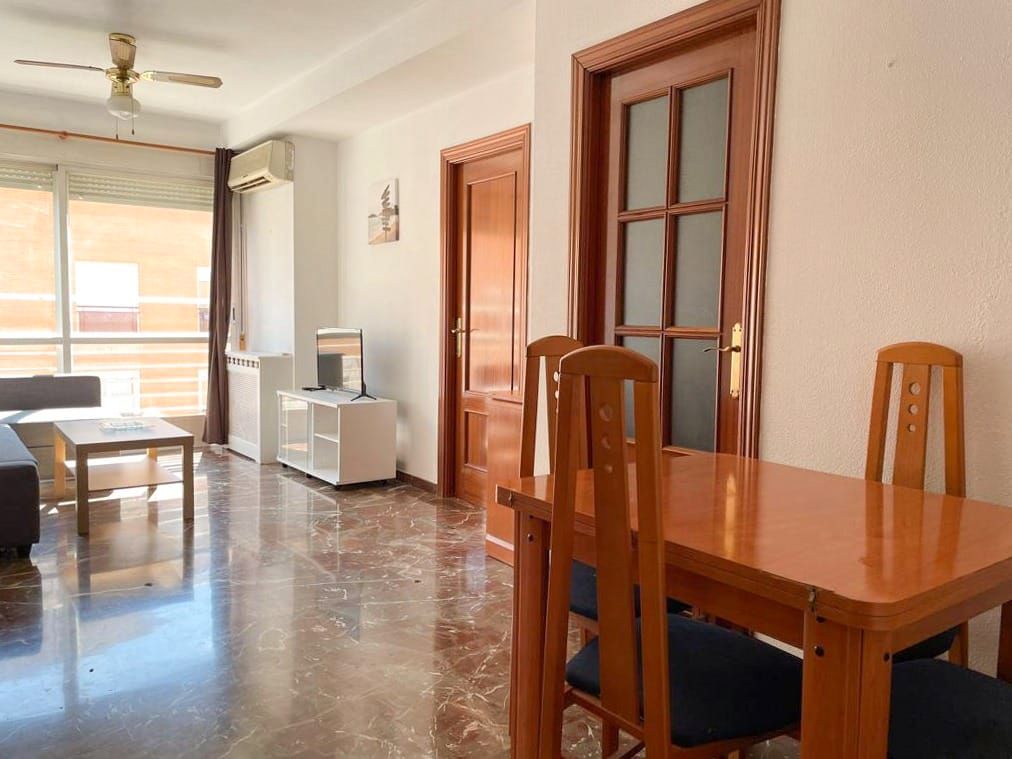 Pis de lloguer en  Granada Capital amb Aire condicionat, Calefacció i Moblat