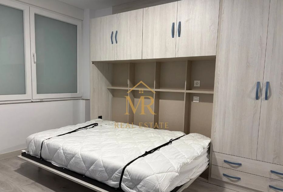 Bedroom of Study for rent in Salamanca Capital  with Air Conditioner, Heating and Furnished