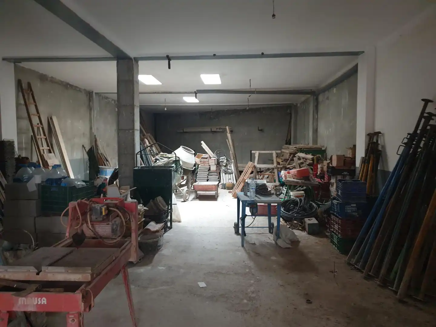 Local en venta en Cubelles