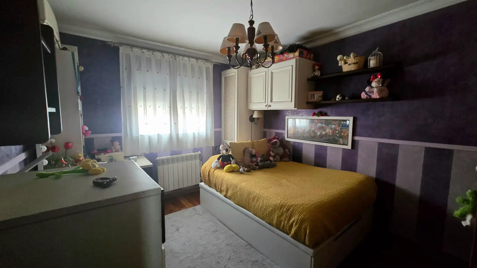 Habitación de Casa adosada en venta en Alcalá de Henares con Aire acondicionado, Calefacción y Jardín privado