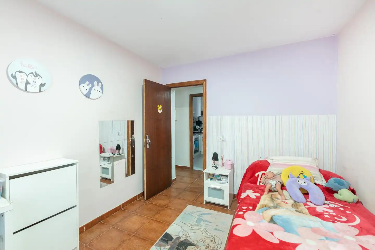 Habitación de Planta baja en venta en Oviedo  con Calefacción y Amueblado