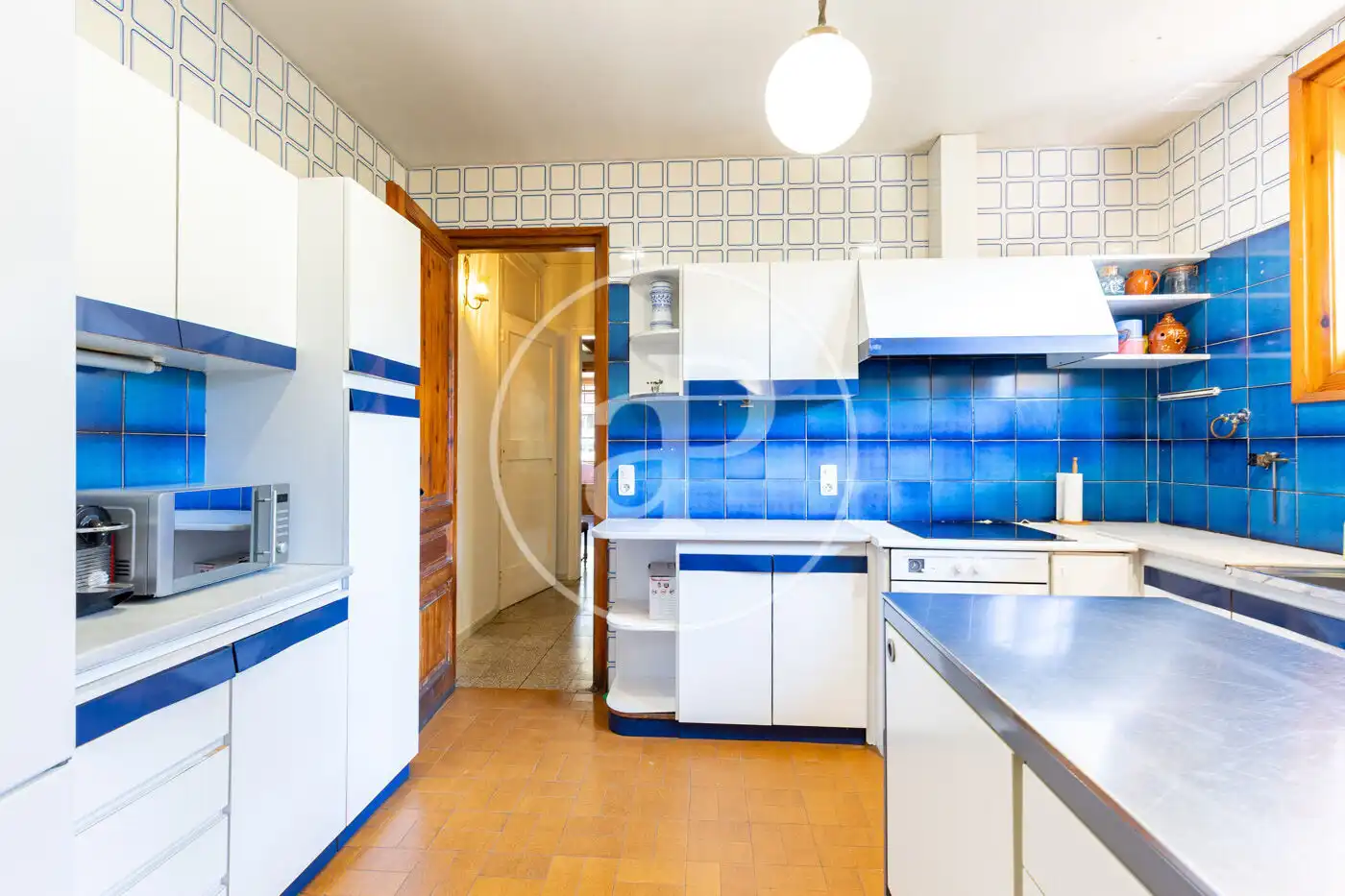 Houses for sale in Carrer d'Àngel Guimerà, L'Eixample