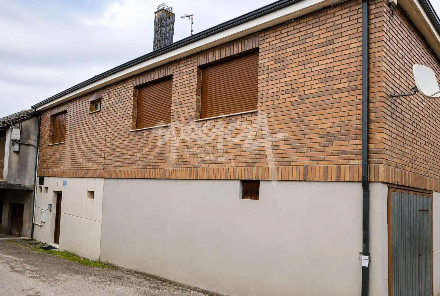 Vista exterior de Casa o chalet en venta en Ponferrada con Calefacción y Amueblado