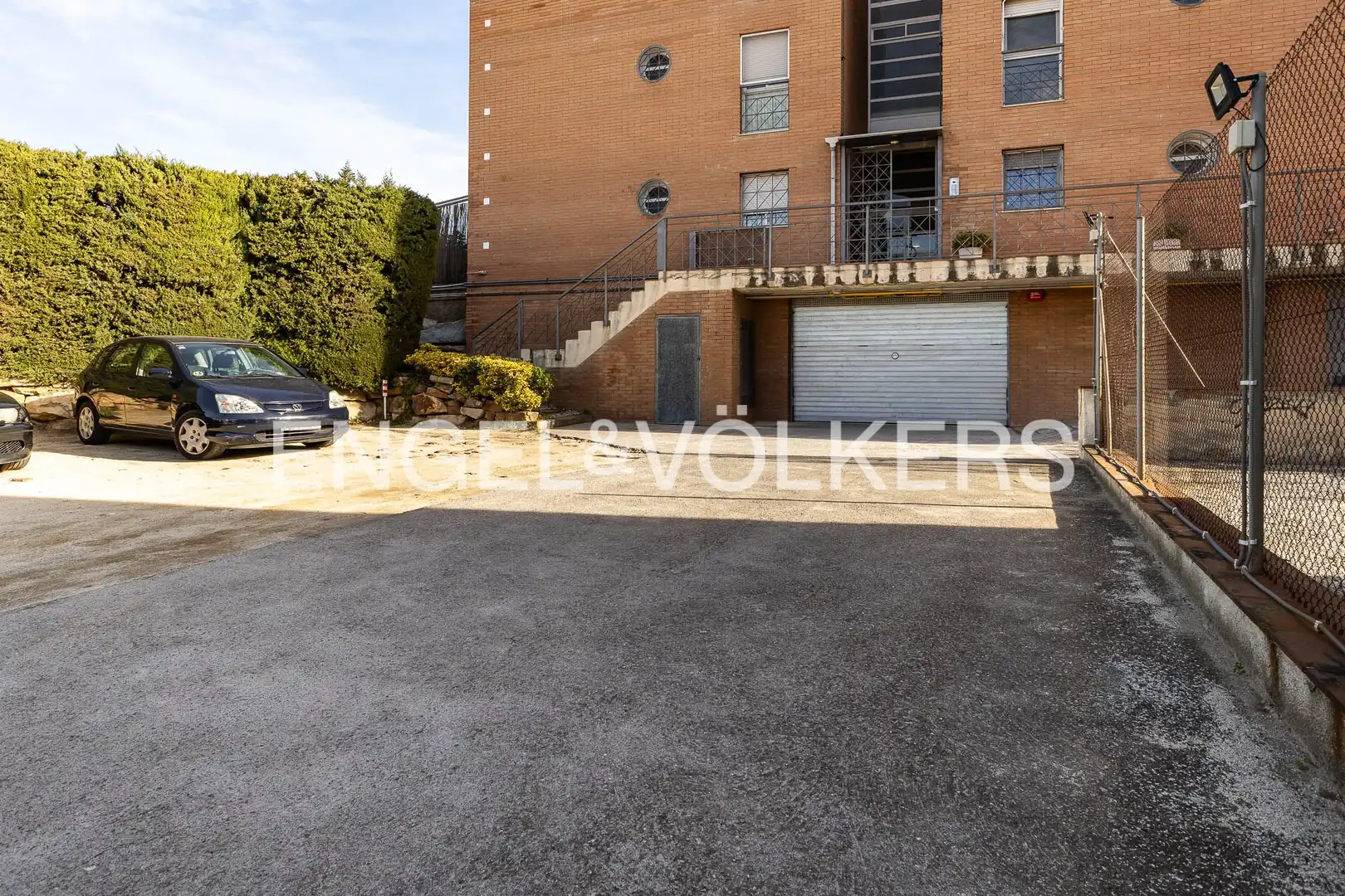 Parkplatz von Wohnung zum Verkauf in Mataró mit Klimaanlage, Heizung und Terrasse