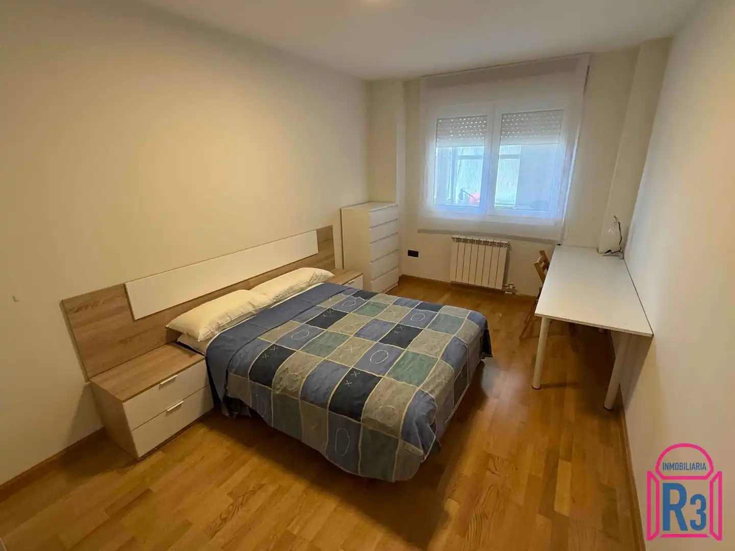 Habitación de Piso de alquiler en León Capital  con Calefacción, Terraza y Amueblado