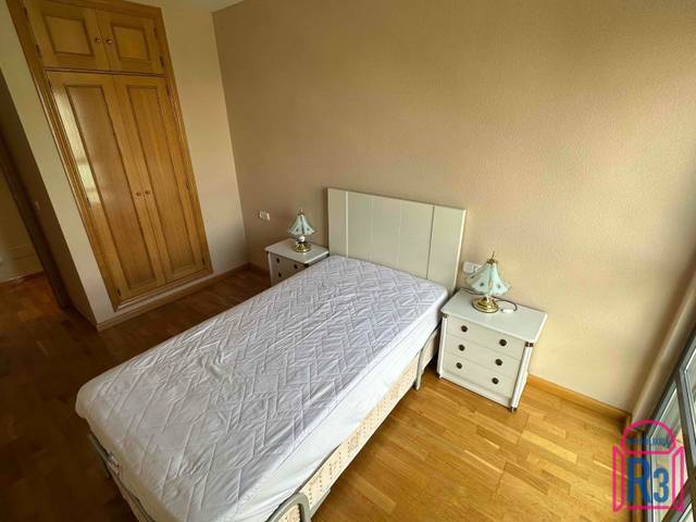 Piso en Alquiler en Abad Viñayo en Las Eras de Renueva