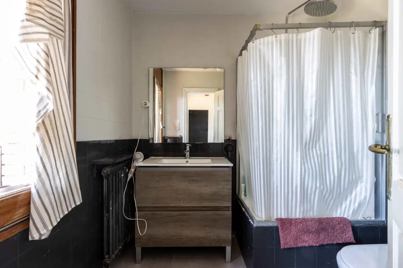 Bathroom of Houses for sale in Matadepera  with Heating, Terrace and Storage room