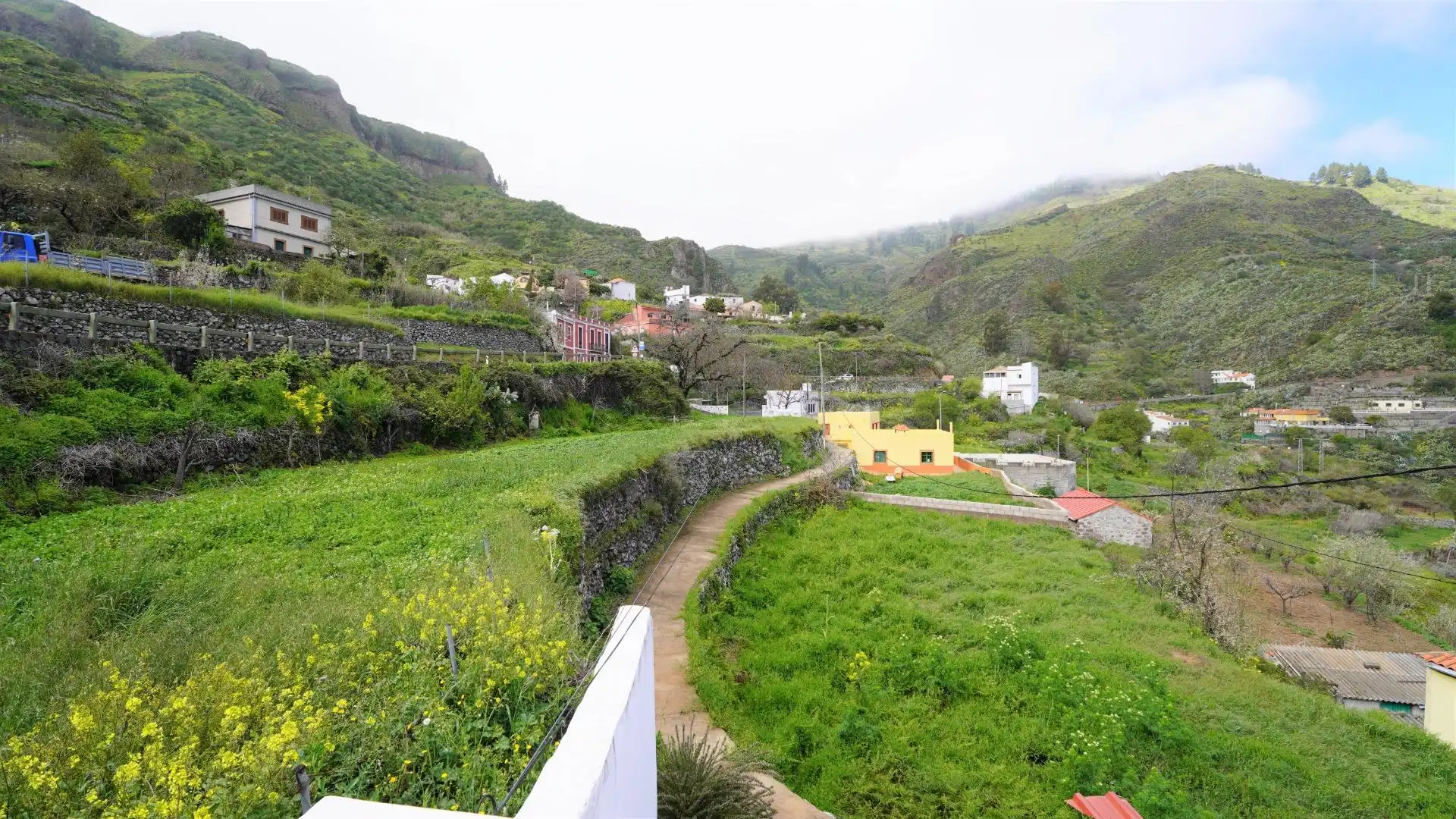 Vista exterior de Casa o xalet en venda en Vega de San Mateo amb Moblat