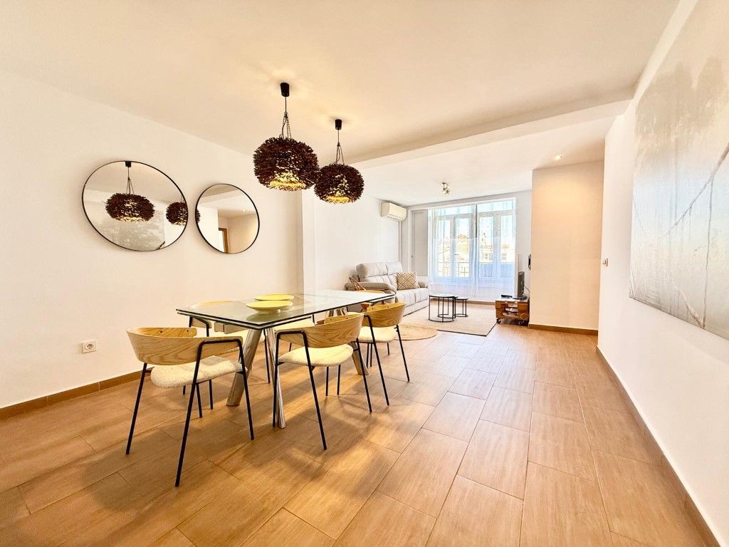 Comedor de Piso de alquiler en Málaga Capital con Aire acondicionado y Amueblado