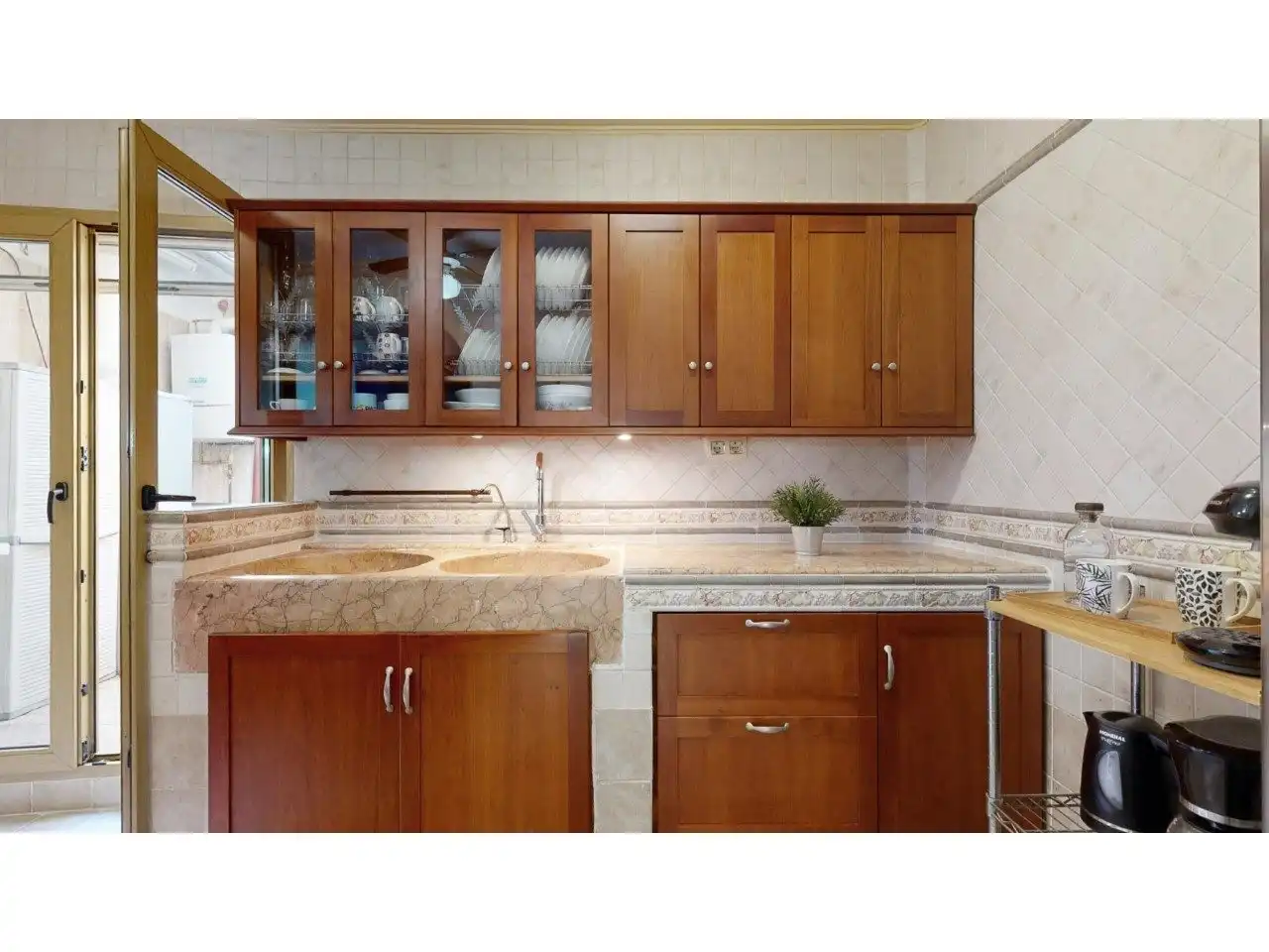 Cocina de Casa o chalet en venta en Valencia con Aire acondicionado, Calefacción y Jardín privado