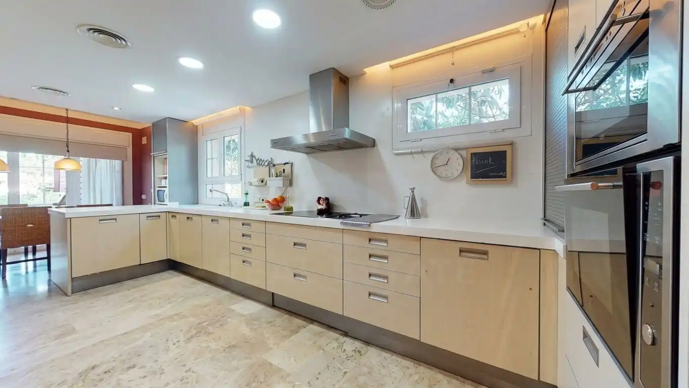 Detached house with pool for sale in carrer de Salvador Dalí 15, imagen 19