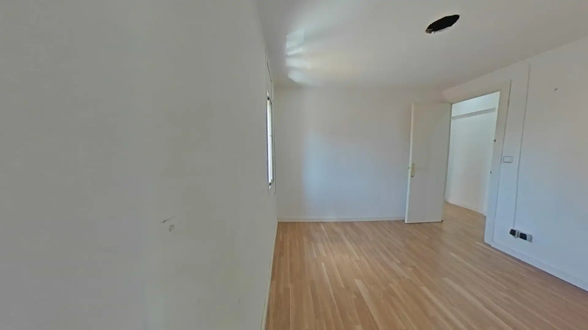 Bedroom of Flat for sale in Sabadell