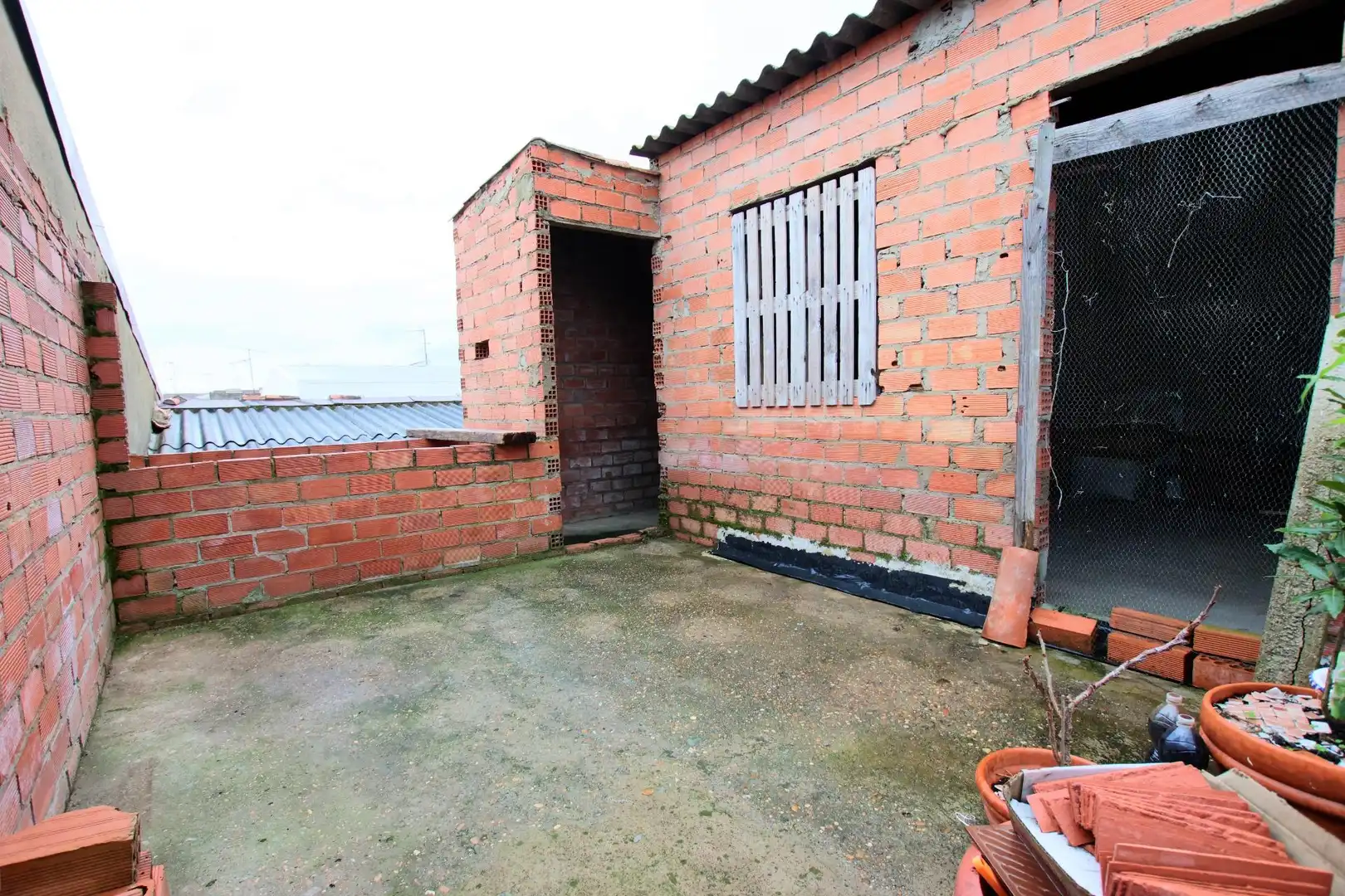 Vista exterior de Local en venda en Montijo