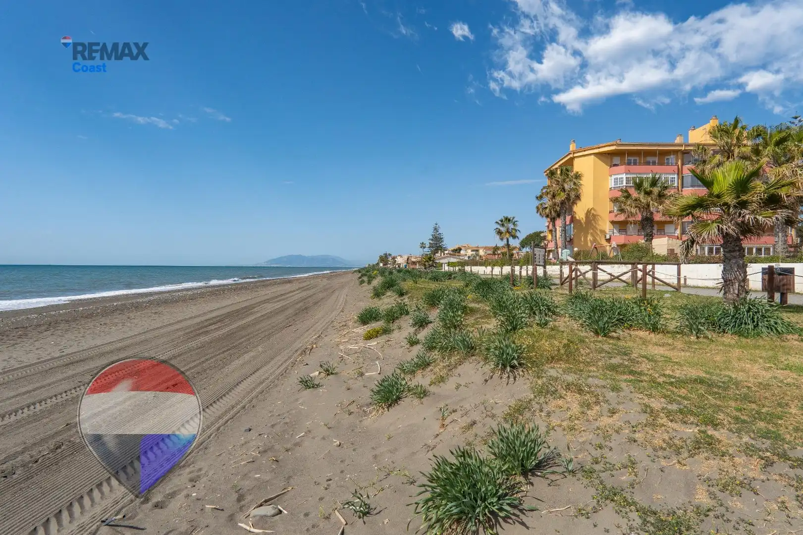 Außenansicht von Wohnung zum Verkauf in Rincón de la Victoria mit Privatgarten, Terrasse und Gemeinschaftspool