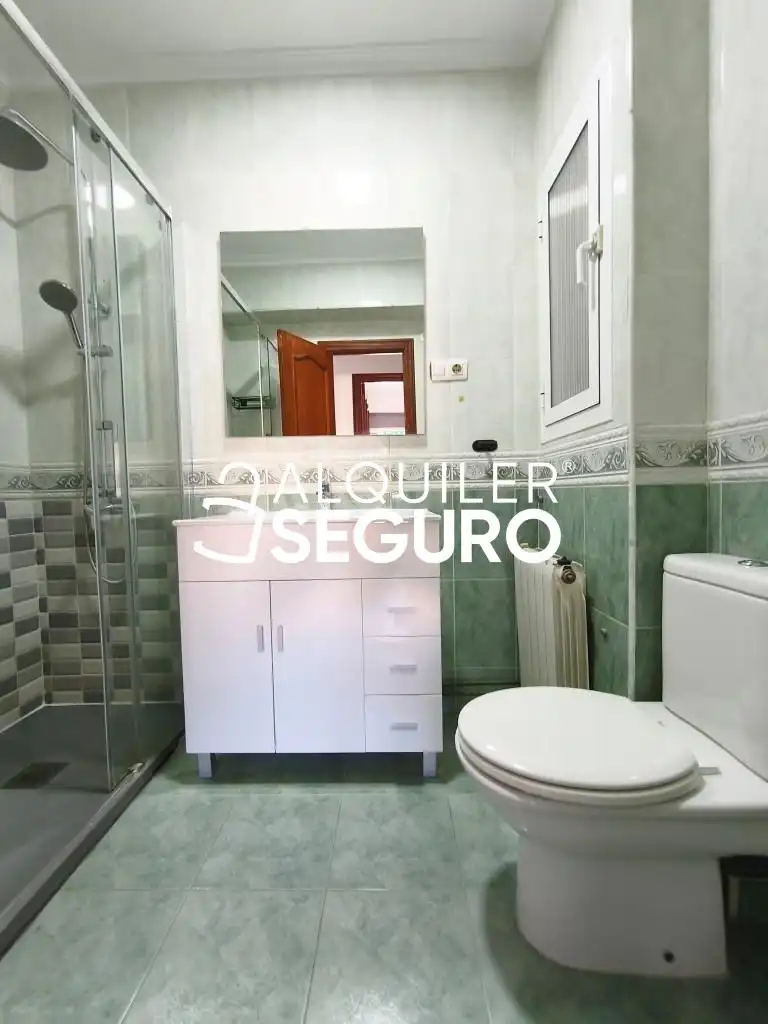 Badezimmer von Wohnung zur Miete in Alicante / Alacant mit Klimaanlage, Terrasse und Möbliert