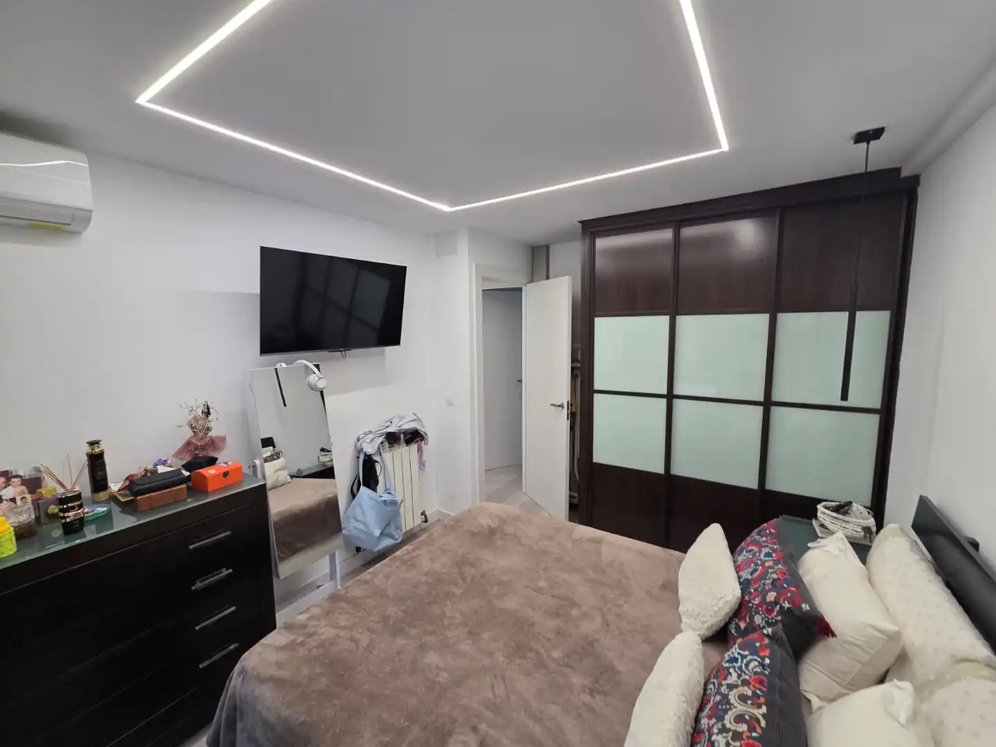 Bedroom of Flat for sale in Móstoles  with Air Conditioner, Heating and Parquet flooring