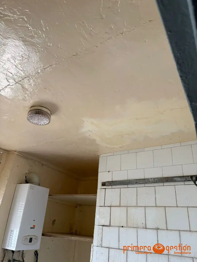 Baño de Piso en venta en Lora del Río con Balcón