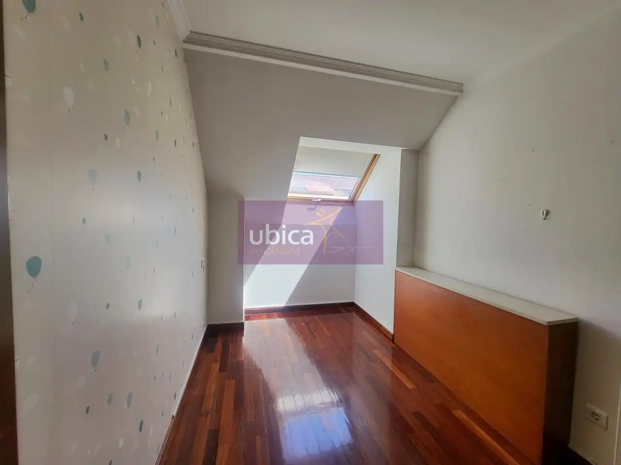 Bedroom of Attic for sale in Vigo   with Heating, Parquet flooring and Terrace