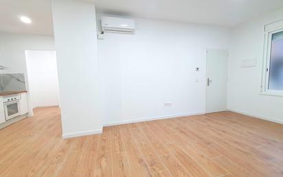 Planta baja for sale in Sabadell  with Air Conditioner and Heating