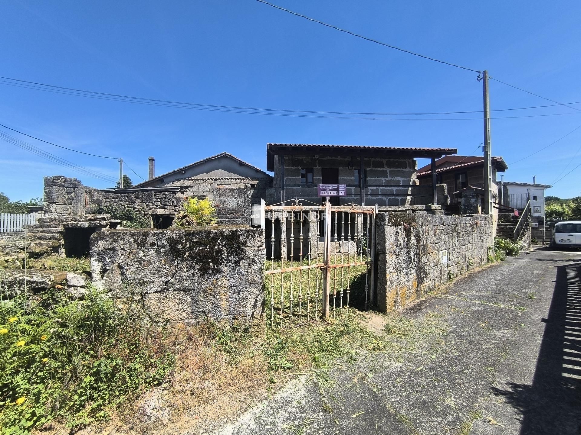 Casa o xalet en venda en Ourense Capital  amb Jardí privat i Terrassa