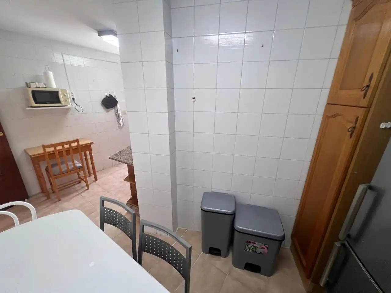 Habitació a calle de Torrevella, La Raïosa